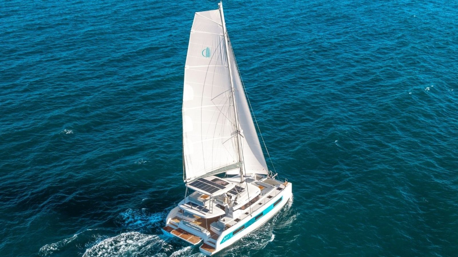 Katamaran - One Day Charter